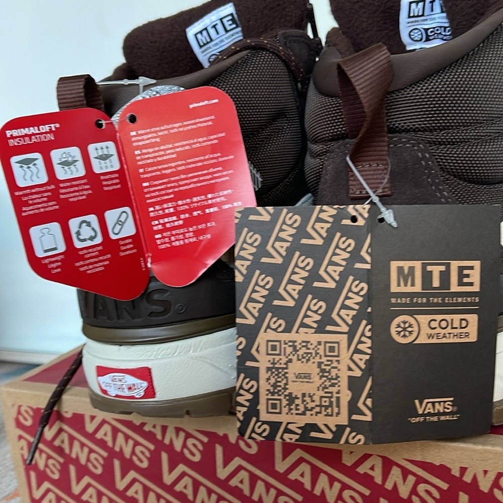 Vans Men’s Ultrarange Exo Hi Mte2 Demitasse
VN0A4BVS3N1
Sneakers - Picture 3 of 16